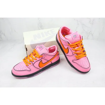 The Powerpuff Girls x Nike SB Dunk Low "Blossom" фото № 7