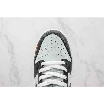 Nike Dunk Low "White/Black/Mini-Swoosh" фото № 4