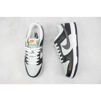 Nike Dunk Low "White/Black/Mini-Swoosh" фото № 6