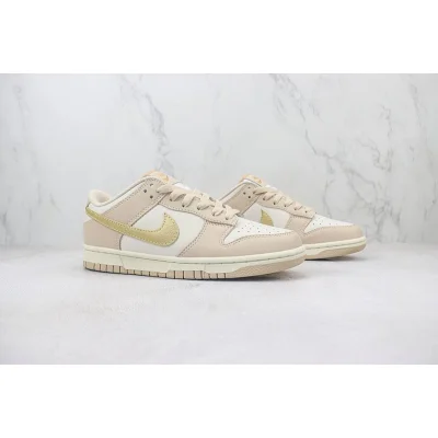 Nike Dunk Low "Golden Swoosh" фото № 6