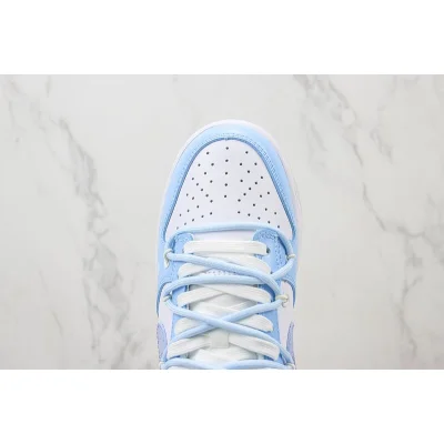 Nike Dunk Low "White Teddybear/Sky Blue" фото № 4 Nike Dunk Low "White Teddybear/Sky Blue" фото № 4