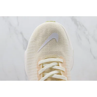 Nike ZoomX Invincible Run Flyknit 3 "Light Cream" фото № 4