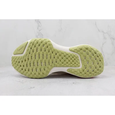 Nike ZoomX Invincible Run Flyknit 3 "Light Cream" фото № 8