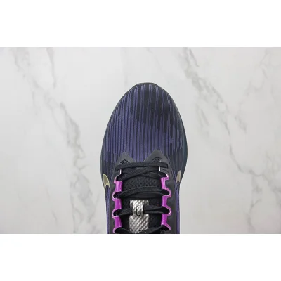 Nike Air Winflo 9 "Black Gold Suede" фото № 3 Nike Air Winflo 9 "Black Gold Suede" фото № 3