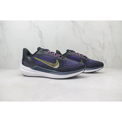 Nike Air Winflo 9 "Black Gold Suede" фото № 7 Nike Air Winflo 9 "Black Gold Suede" фото № 7