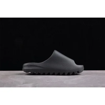 Adidas Yeezy Slides "Dark Onyx" фото № 6