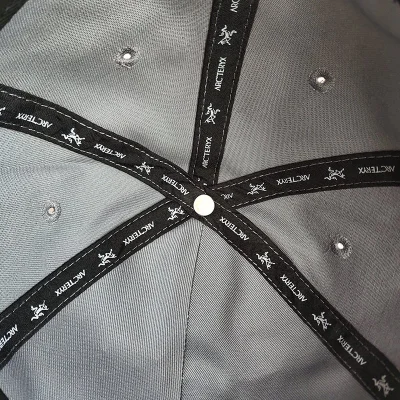 Кепка Arcteryx Skeleton And Logo "Gray" фото № 2