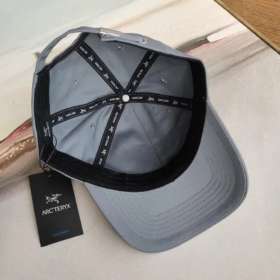 Кепка Arcteryx Skeleton And Logo "Gray" фото № 3