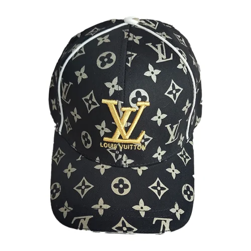 Кепка Louis Vuitton With Imitation Of The Golden Logo "Black"