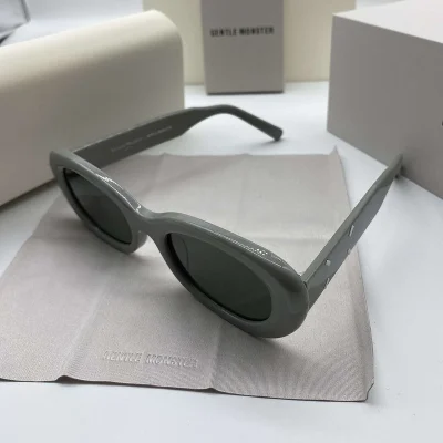 Солнцезащитные очки Gentle Monster Temples Decorated By Stripes "Gray" фото № 7