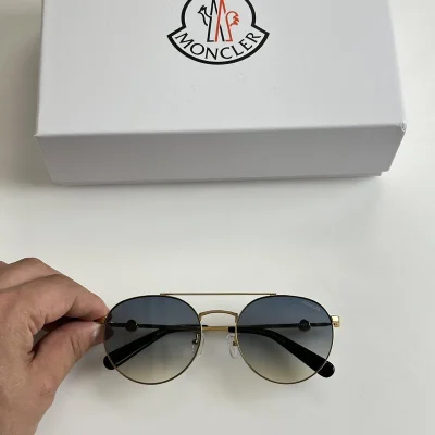 Солнцезащитные очки Moncler Rounded Shaped And Thin Frame "Blue/Beige" фото № 2 Солнцезащитные очки Moncler Rounded Shaped And Thin Frame "Blue/Beige" фото № 2