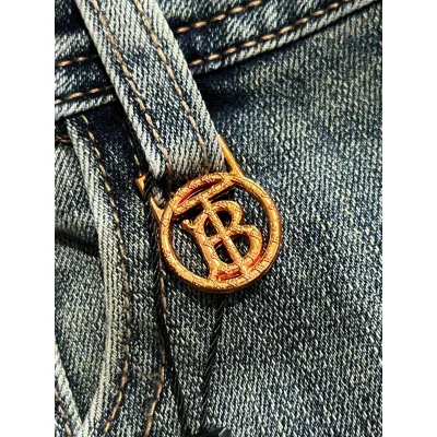 Джинсы Burberry Backside Black Stripe Silver Print Burse BT "Blue" фото № 3 Джинсы Burberry Backside Black Stripe Silver Print Burse BT "Blue" фото № 3