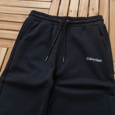 Штаны Calvin Clein Single Hidden Pocket Behind "Black" фото № 2