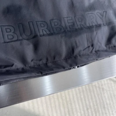 Куртка Burberry White Logo On Black Stripe Miu Miu "Black" фото № 7 Куртка Burberry White Logo On Black Stripe Miu Miu "Black" фото № 7