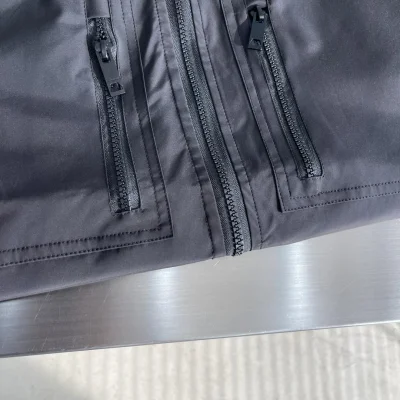 Куртка Burberry White Logo On Black Stripe Miu Miu "Black" фото № 4 Куртка Burberry White Logo On Black Stripe Miu Miu "Black" фото № 4