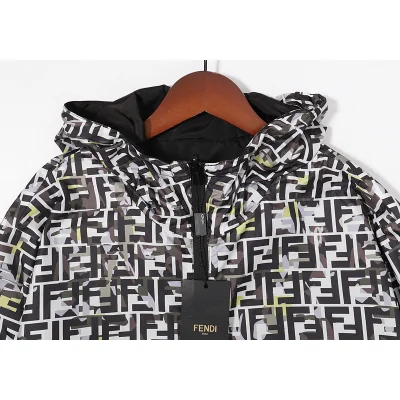 Куртка Fendi Double-sided "White" фото № 4 Куртка Fendi Double-sided "White" фото № 4
