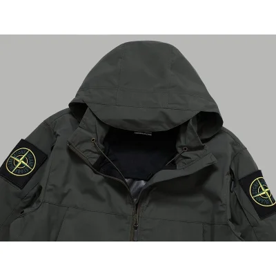 Ветровка Stone Island With Patch On The Sleeves On Both Sides "Khaki" фото № 6