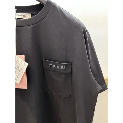 Футболка Miu Miu Frontside Logo On Frontside Pocket Miu Miu "Black" фото № 2