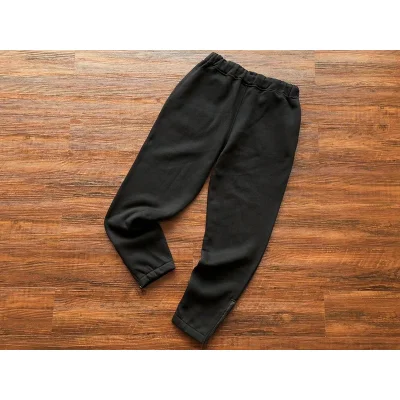 Штаны Trapstar Embroidered Front Logo On Multicolor Background With Small Mirror Inscription "Black" фото № 2 Штаны Trapstar Embroidered Front Logo On Multicolor Background With Small Mirror Inscription "Black" фото № 2