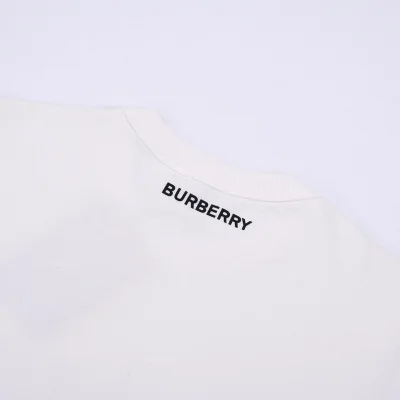 Свитшот Burberry Bambi The Fawn "White" фото № 7 Свитшот Burberry Bambi The Fawn "White" фото № 7