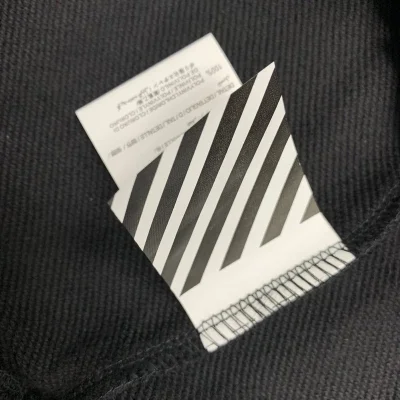 Свитшот OFF-WHITE Tape Diag Arrows "Black" фото № 7 Свитшот OFF-WHITE Tape Diag Arrows "Black" фото № 7