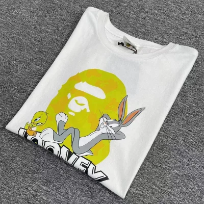 Футболка A Bathing Ape Looney Tunes "White" фото № 8 Футболка A Bathing Ape Looney Tunes "White" фото № 8