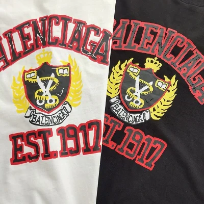 Футболка Balenciaga With The Coat Of Arms Of Designers "White" фото № 3 Футболка Balenciaga With The Coat Of Arms Of Designers "White" фото № 3