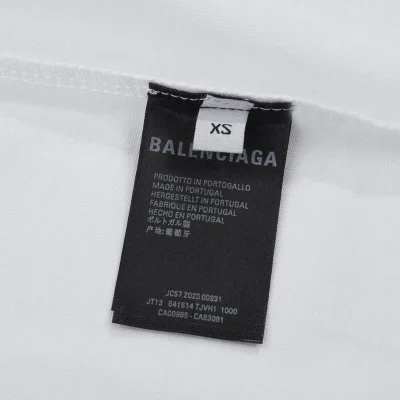 Футболка Balenciaga Blue Text Brand Logo "White" фото № 4 Футболка Balenciaga Blue Text Brand Logo "White" фото № 4