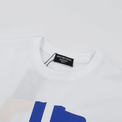 Футболка Balenciaga Blue Text Brand Logo "White" фото № 6 Футболка Balenciaga Blue Text Brand Logo "White" фото № 6
