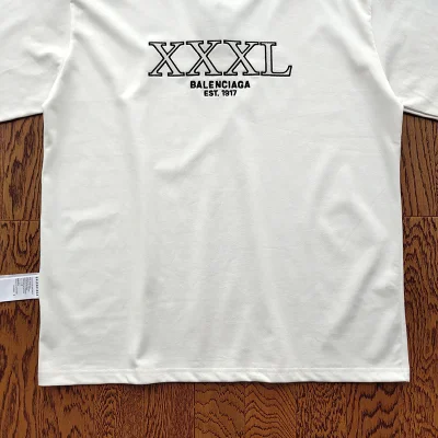 Футболка Balenciaga With Print And Logo "White" фото № 5 Футболка Balenciaga With Print And Logo "White" фото № 5
