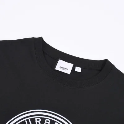 Футболка Burberry With An Arch And Brand Badge "Black" фото № 5