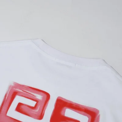 Футболка Givenchy Fashion Logo "White" фото № 2