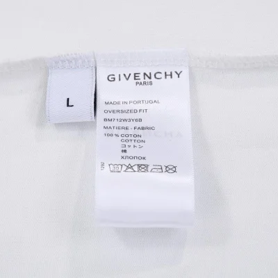 Футболка Givenchy Emblem Logo "White" фото № 3
