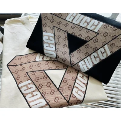 Футболка Gucci Triangle With An Inscription - Print "Black" фото № 5