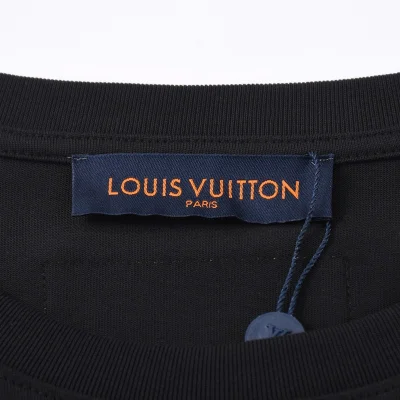 Футболка Louis Vuitton LV on the chest "Black" фото № 5