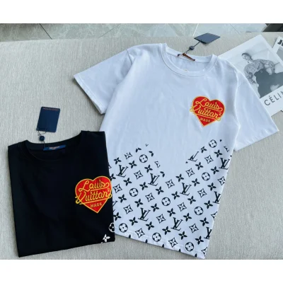 Футболка Louis Vuitton Jacquard Heart "White" фото № 3 Футболка Louis Vuitton Jacquard Heart "White" фото № 3