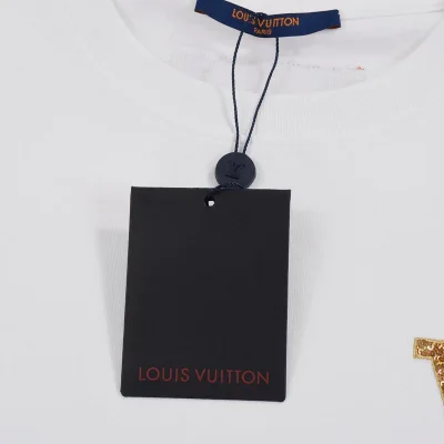 Футболка Louis Vuitton With A Shiny Brand Logo "White" фото № 8