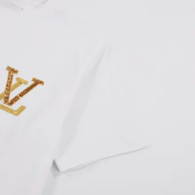 Футболка Louis Vuitton With A Shiny Brand Logo "White" фото № 3