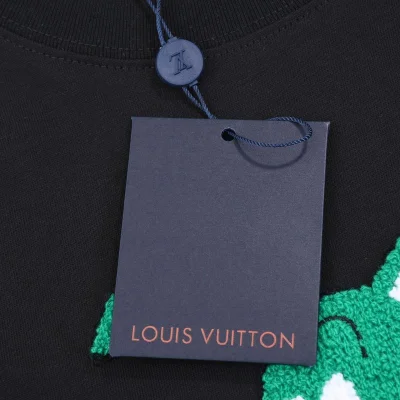 Футболка Louis Vuitton With All My Might "Black" фото № 4 Футболка Louis Vuitton With All My Might "Black" фото № 4