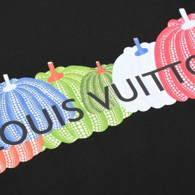 Футболка Louis Vuitton With Inscription On Colored Gourds "Black" фото № 7