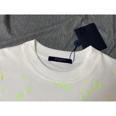 Футболка Louis Vuitton Logo Letters "White" фото № 3