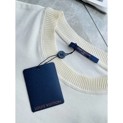 Футболка Louis Vuitton Solid Color With A Hole "White" фото № 7