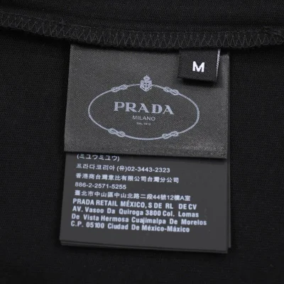 Футболка Prada Solid Color With Triangular Logo "Black" фото № 4 Футболка Prada Solid Color With Triangular Logo "Black" фото № 4