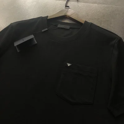 Футболка Prada With Brand Badge On The Pocket "Black" фото № 6