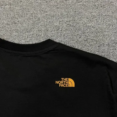 Футболка The North Face Top "Black" фото № 5