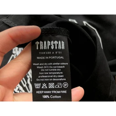 Футболка Trapstar Logo With Chain "Black" фото № 6
