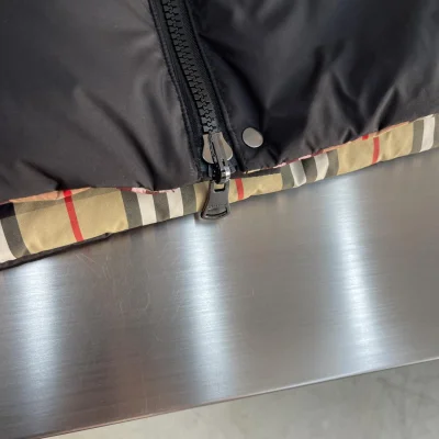 Двусторонний пуховик Burberry Dual Heritage "Black" фото № 8 Двусторонний пуховик Burberry Dual Heritage "Black" фото № 8