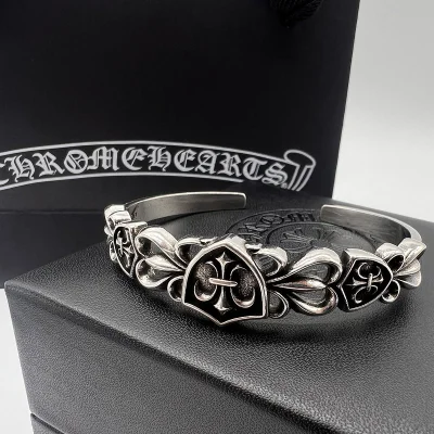 Браслет Chrome Hearts Open-End With Coat Of Arms "Silver" фото № 2