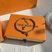Браслет Louis Vuitton Beads With Logo "Silver"