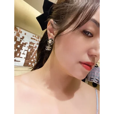 Серьги Chanel Logo Symbol Under Pearl "Gold" фото № 8